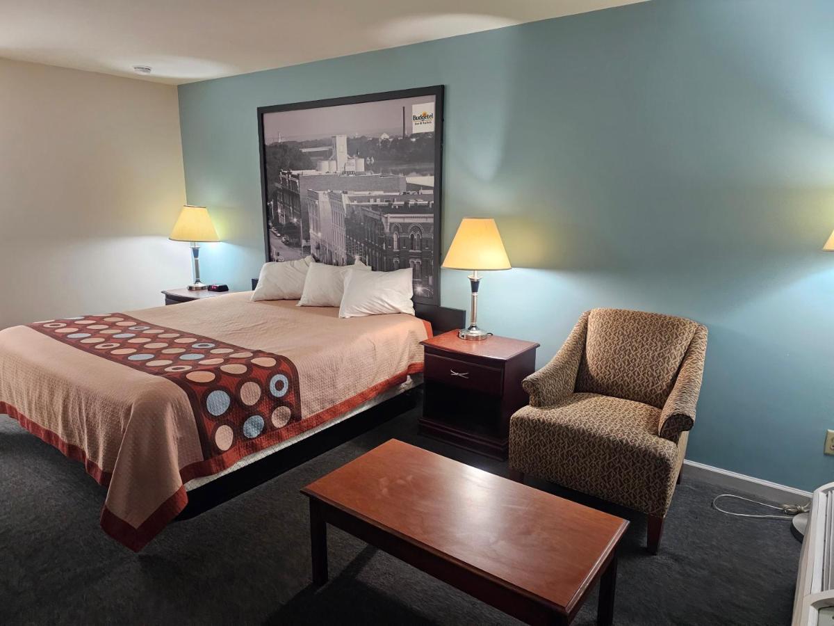 Budgetel Inn & Suites ムーディー エクステリア 写真